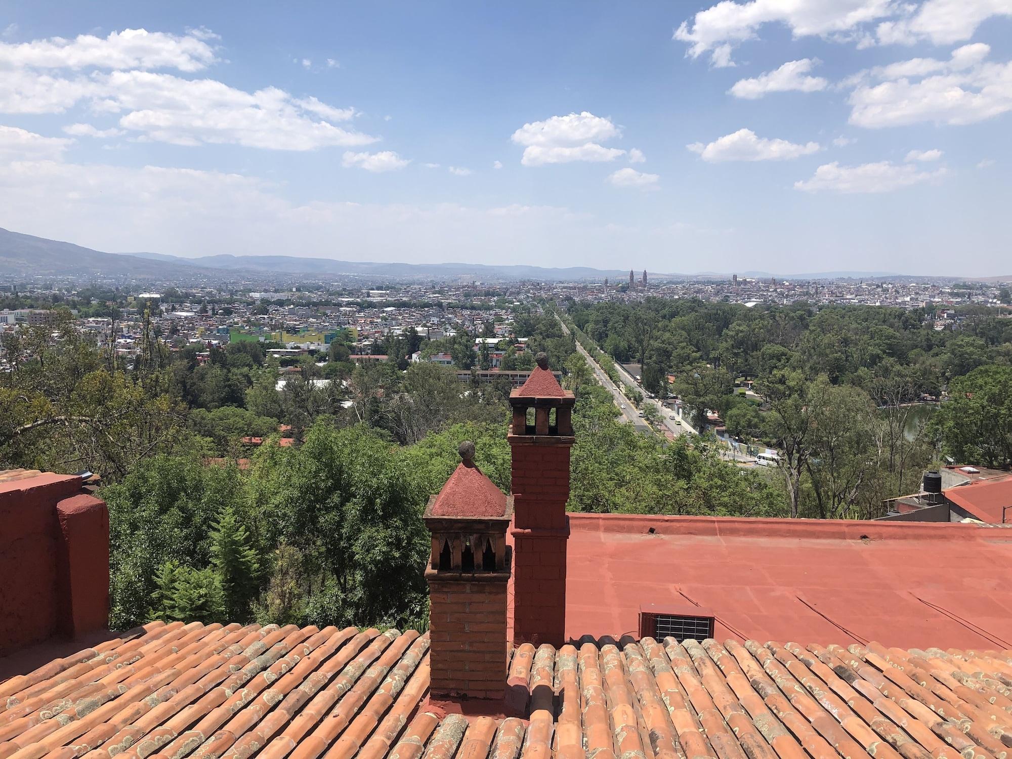 Villa San Jose Hotel & Suites Морелия Екстериор снимка