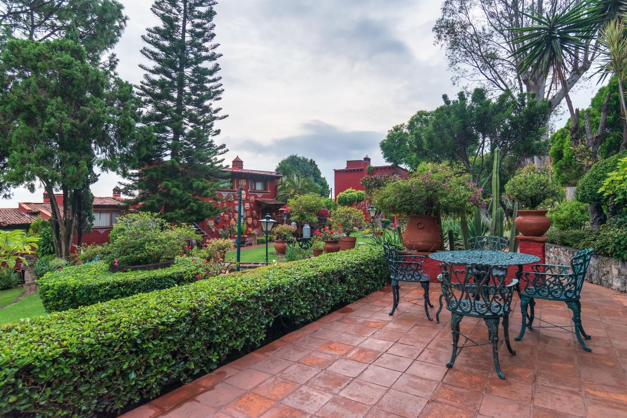 Villa San Jose Hotel & Suites Морелия Екстериор снимка