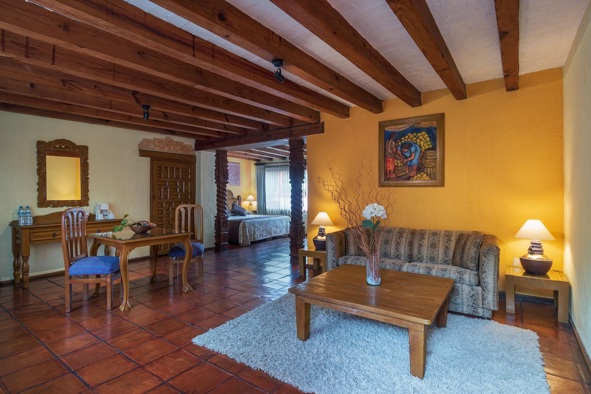 Villa San Jose Hotel & Suites Морелия Екстериор снимка