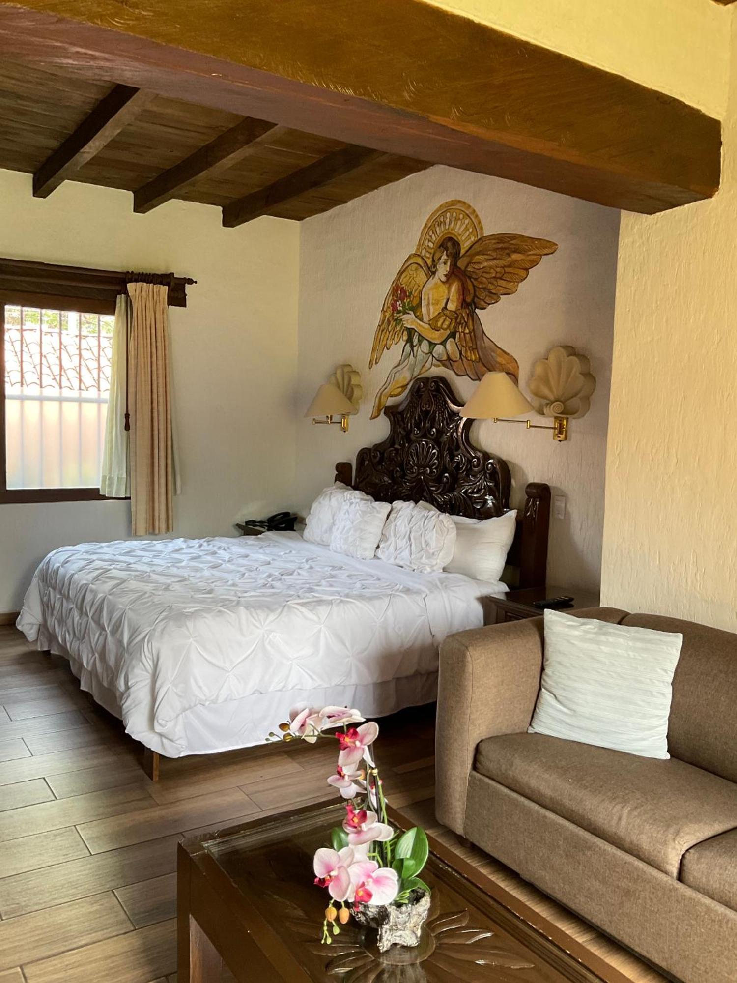 Villa San Jose Hotel & Suites Морелия Екстериор снимка