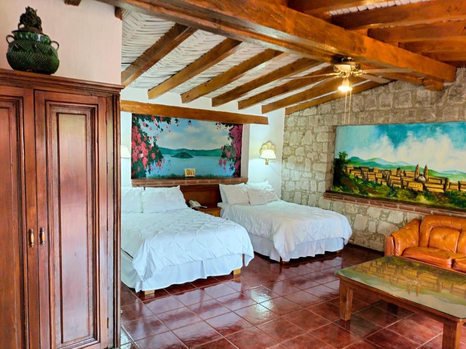 Villa San Jose Hotel & Suites Морелия Екстериор снимка