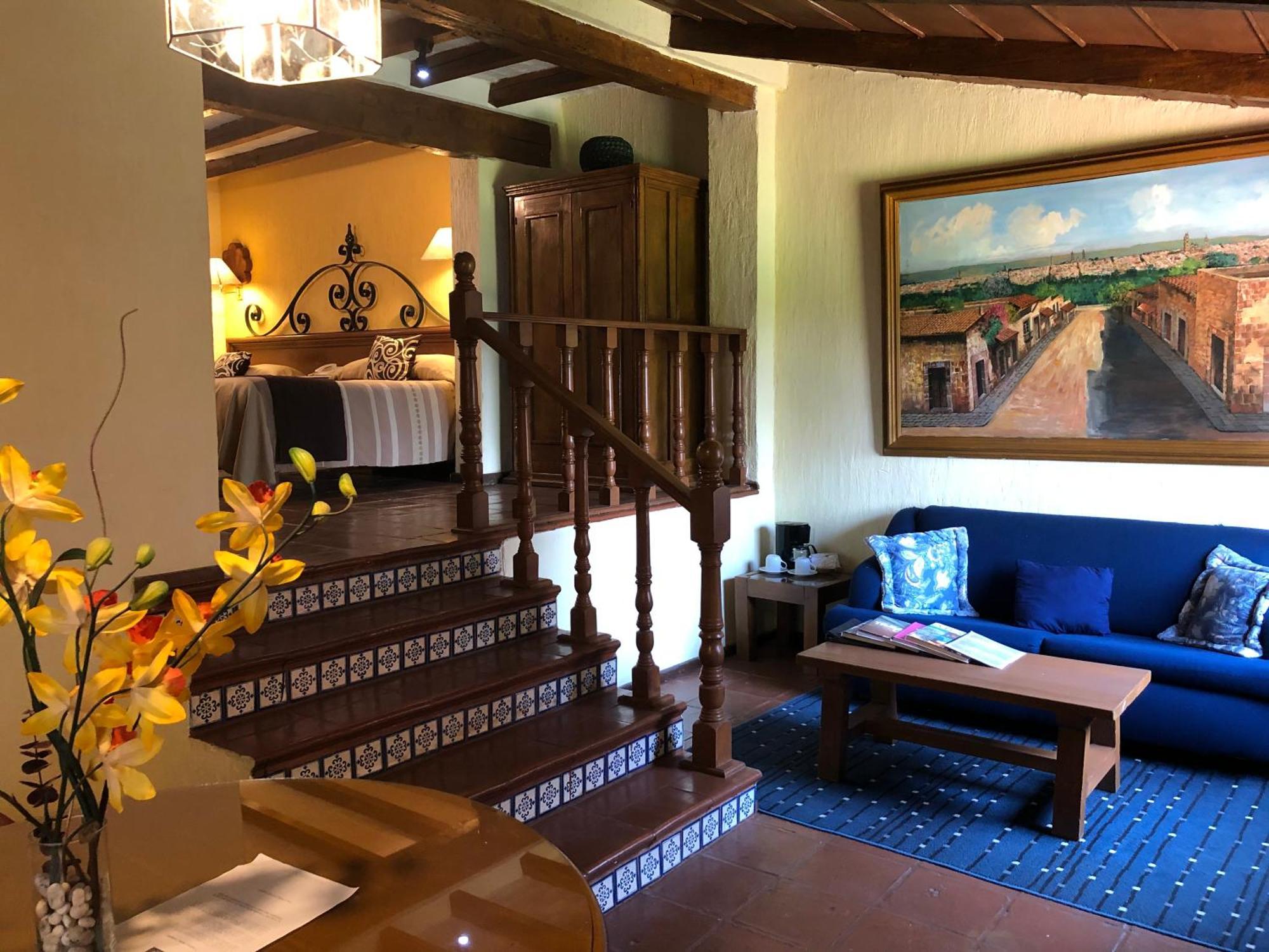 Villa San Jose Hotel & Suites Морелия Екстериор снимка